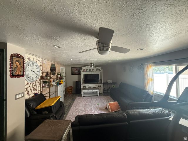 4606 W 3855 S, West Valley City, UT 84120