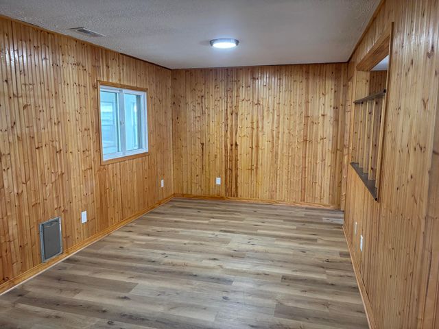 126 E Maple Street, Muir Vllg, MI 48860