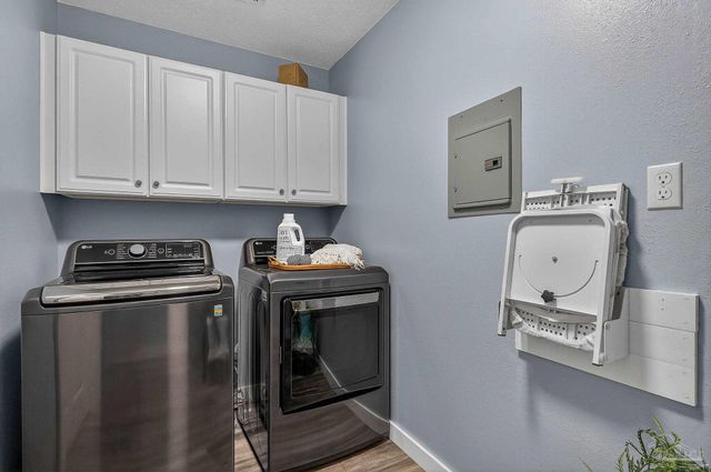 26 Bartlett Cir, Pensacola, FL 32505