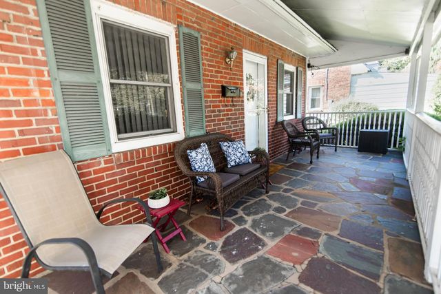 214 W MACDADE BLVD, Folsom, PA 19033