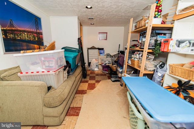214 W MACDADE BLVD, Folsom, PA 19033