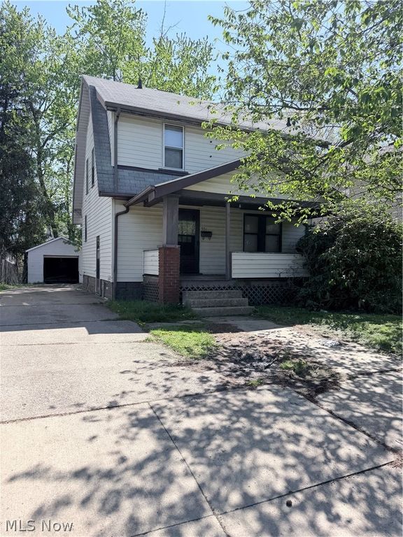 951 Ada Street, Akron, OH 44306