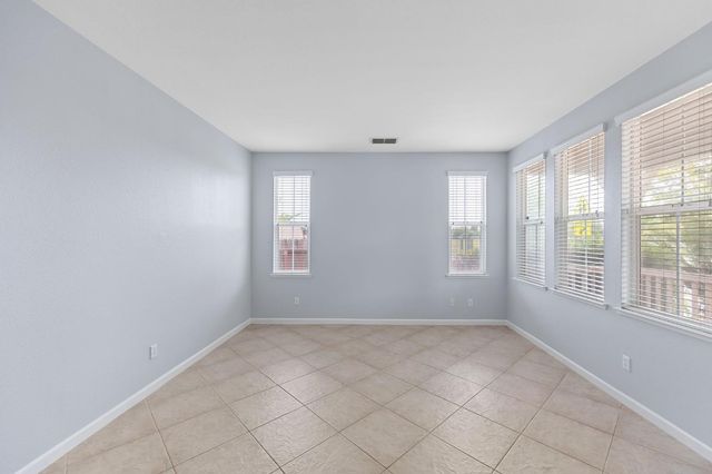 10272 Beckley Way, Elk Grove, CA 95757
