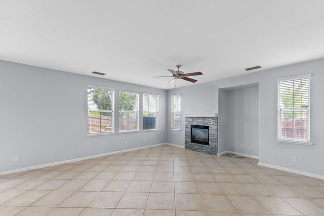10272 Beckley Way, Elk Grove, CA 95757