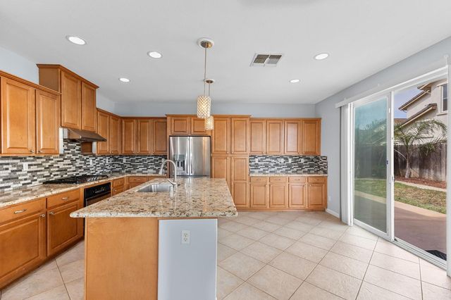 10272 Beckley Way, Elk Grove, CA 95757