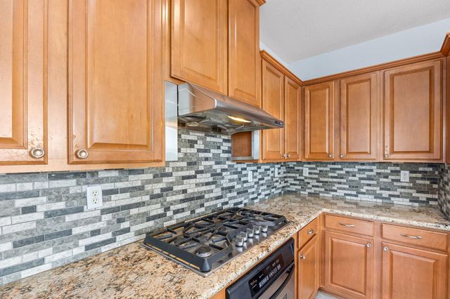 10272 Beckley Way, Elk Grove, CA 95757