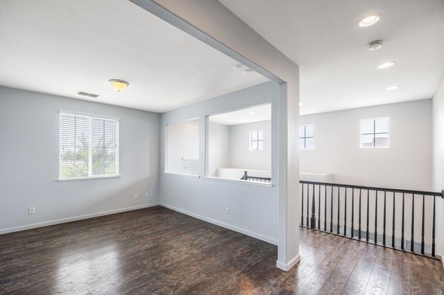 10272 Beckley Way, Elk Grove, CA 95757