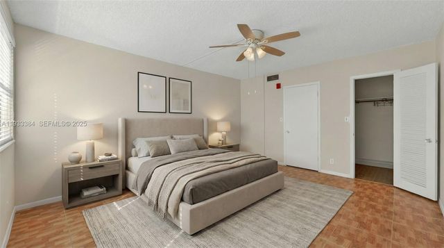 111 Golden Isles Dr D12, Hallandale Beach, FL 33009