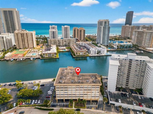 111 Golden Isles Dr D12, Hallandale Beach, FL 33009