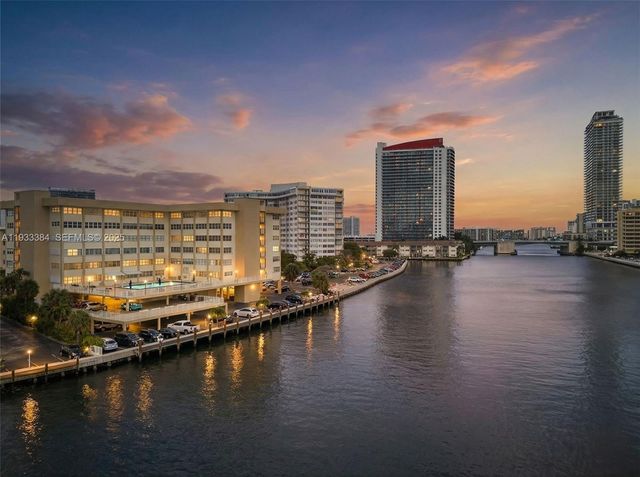 111 Golden Isles Dr D12, Hallandale Beach, FL 33009