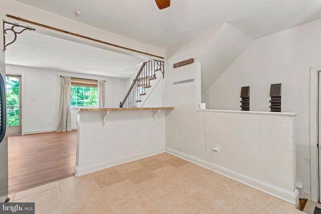 9945 HILLTOP DR, Parkville, MD 21234