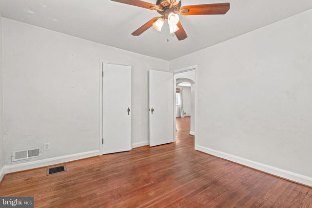 9945 HILLTOP DR, Parkville, MD 21234