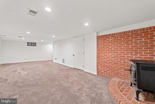 9945 HILLTOP DR, Parkville, MD 21234