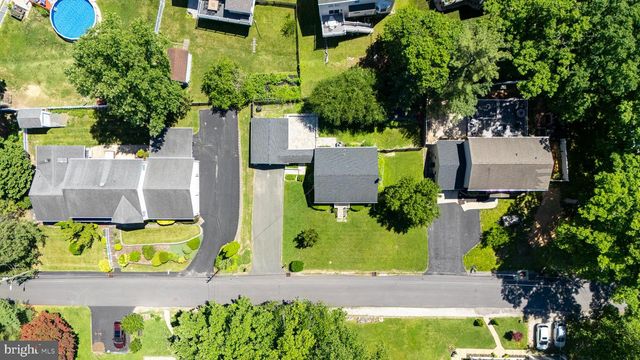 9945 HILLTOP DR, Parkville, MD 21234