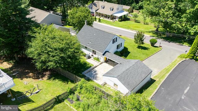 9945 HILLTOP DR, Parkville, MD 21234