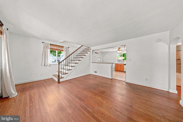 9945 HILLTOP DR, Parkville, MD 21234