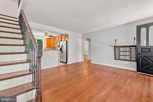 9945 HILLTOP DR, Parkville, MD 21234