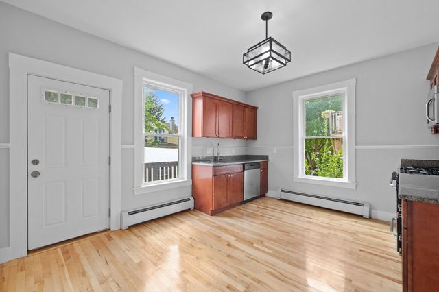 24 Village St 1, Marblehead, MA 01945