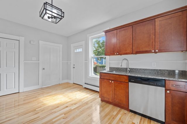 24 Village St 1, Marblehead, MA 01945