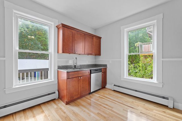 24 Village St 1, Marblehead, MA 01945