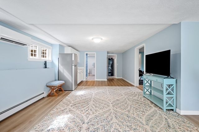 73 Minehan Ln, Marlborough, MA 01752