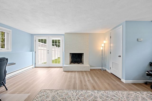 73 Minehan Ln, Marlborough, MA 01752