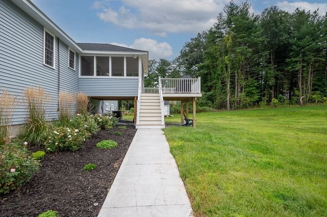 73 Minehan Ln, Marlborough, MA 01752