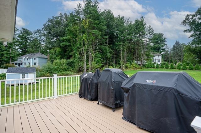 73 Minehan Ln, Marlborough, MA 01752
