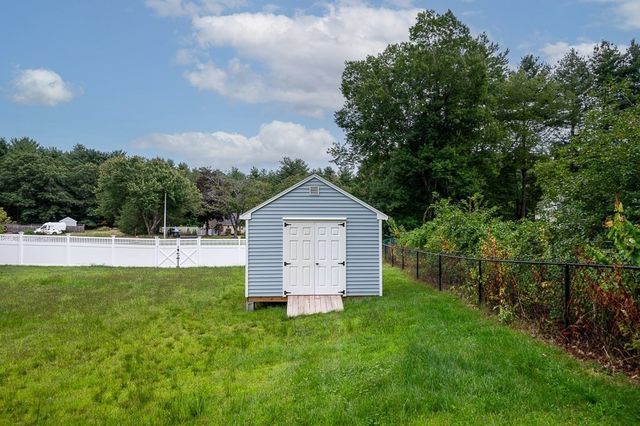 73 Minehan Ln, Marlborough, MA 01752