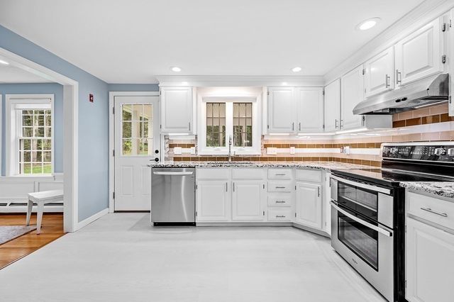 73 Minehan Ln, Marlborough, MA 01752
