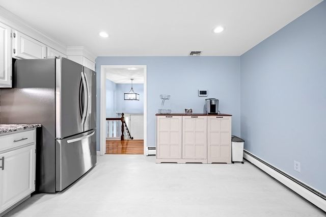 73 Minehan Ln, Marlborough, MA 01752