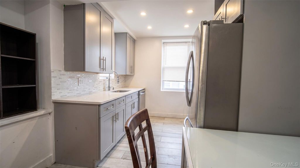942 Tilden Street, Bronx, NY 10469 — photo 4