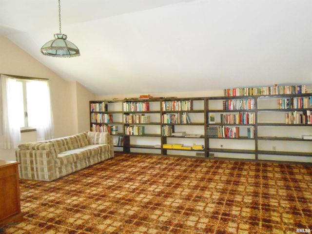 2506 BAYBERRY Court, Bettendorf, IA 52722