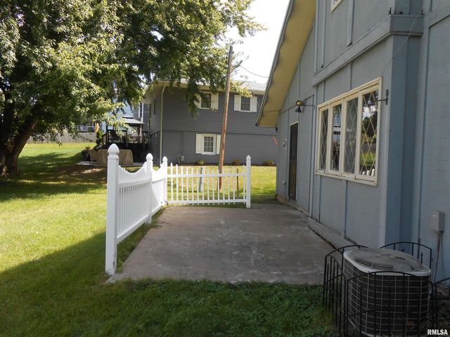 2506 BAYBERRY Court, Bettendorf, IA 52722