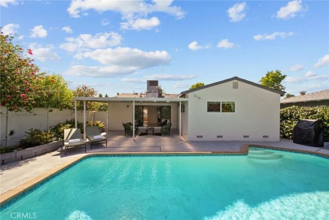 6026 Wilkinson, Valley Glen, CA 91606