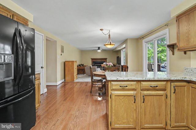148 BARTLEY DR, Newark, DE 19702