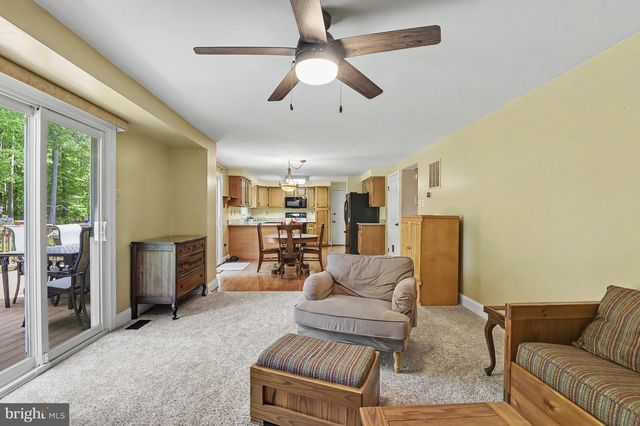 148 BARTLEY DR, Newark, DE 19702