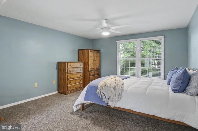 148 BARTLEY DR, Newark, DE 19702
