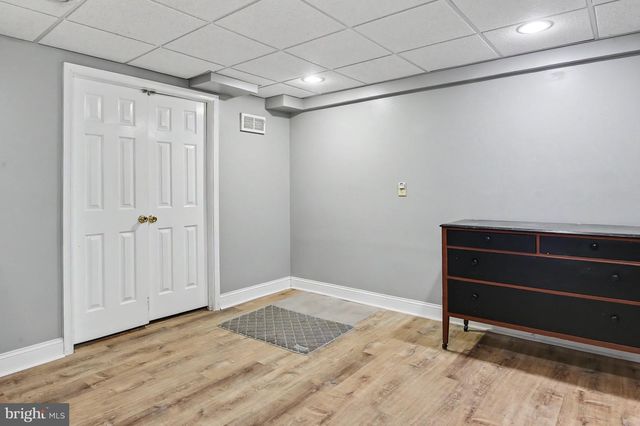 148 BARTLEY DR, Newark, DE 19702