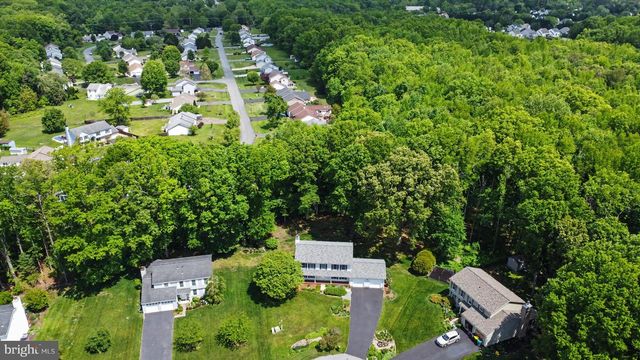 148 BARTLEY DR, Newark, DE 19702