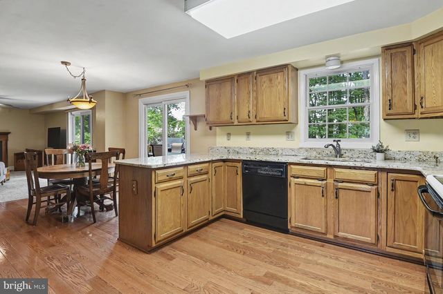 148 BARTLEY DR, Newark, DE 19702