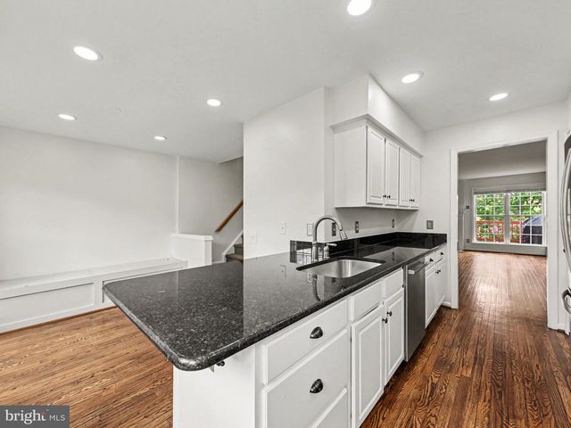 11527 BERTRAM, Woodbridge, VA 22192
