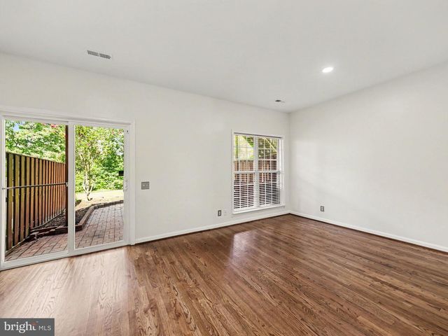 11527 BERTRAM, Woodbridge, VA 22192