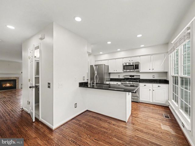 11527 BERTRAM, Woodbridge, VA 22192