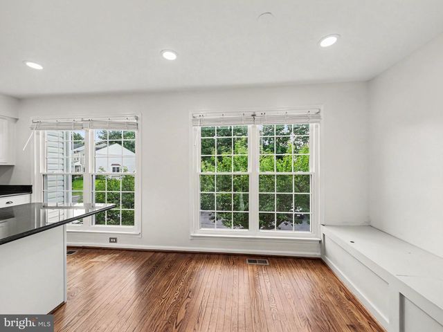 11527 BERTRAM, Woodbridge, VA 22192
