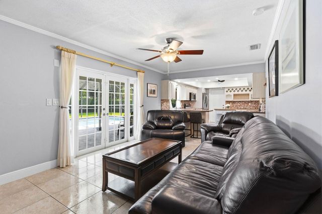 7381 SW 9TH Street, Plantation, FL 33317