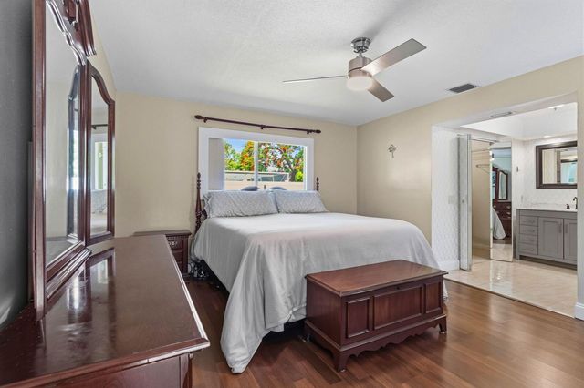 7381 SW 9TH Street, Plantation, FL 33317