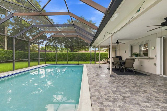 7381 SW 9TH Street, Plantation, FL 33317