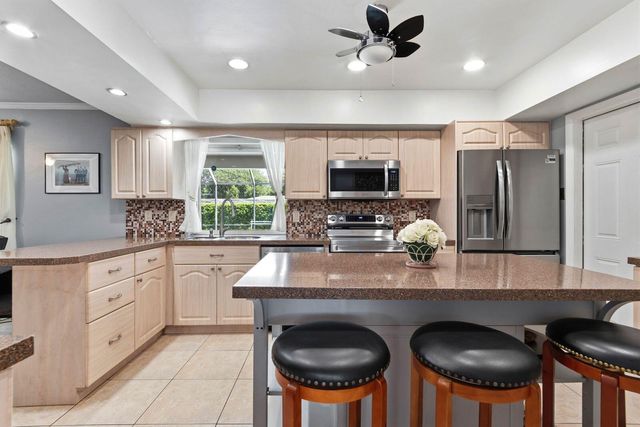 7381 SW 9TH Street, Plantation, FL 33317