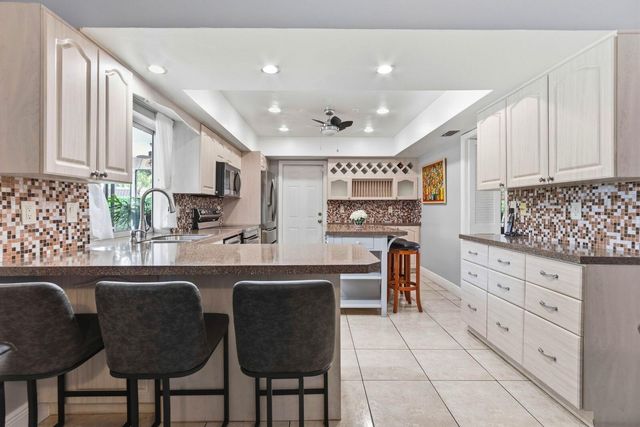7381 SW 9TH Street, Plantation, FL 33317